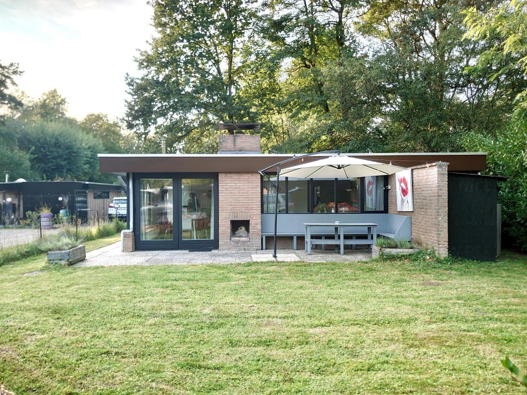 Zonnige Vrijstaande Bungalow In Prachtige Omgeving! Rekem Exterior photo