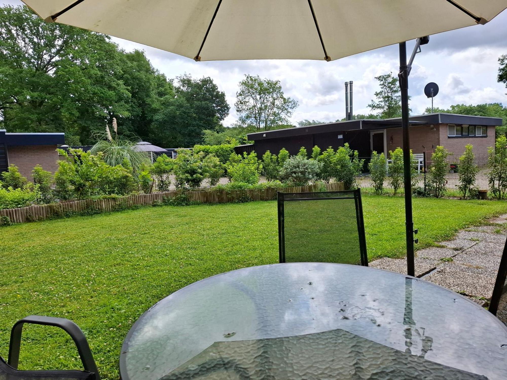 Zonnige Vrijstaande Bungalow In Prachtige Omgeving! Rekem Exterior photo