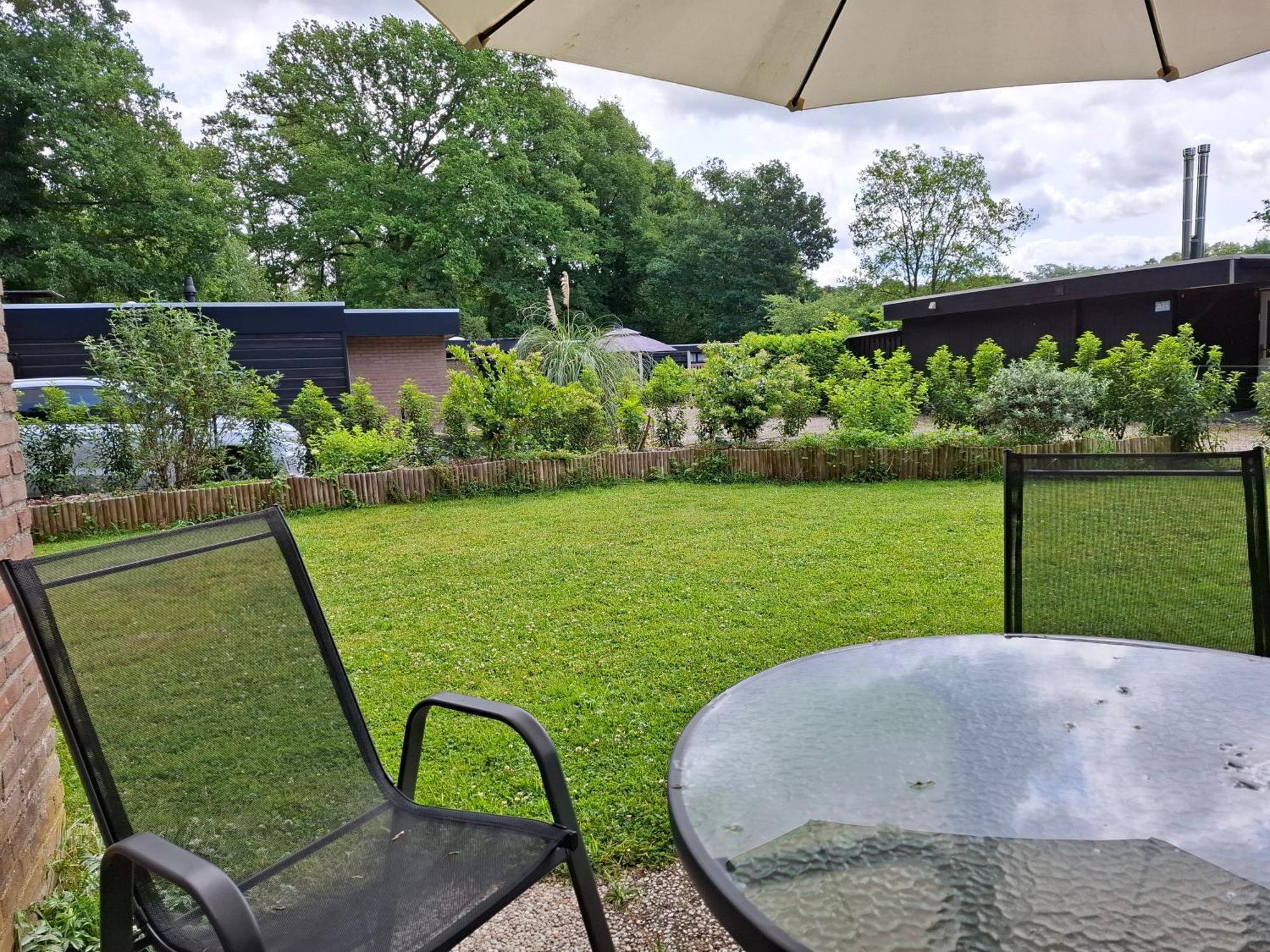 Zonnige Vrijstaande Bungalow In Prachtige Omgeving! Rekem Exterior photo